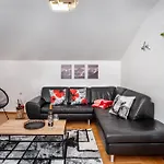 Carlina Apartment